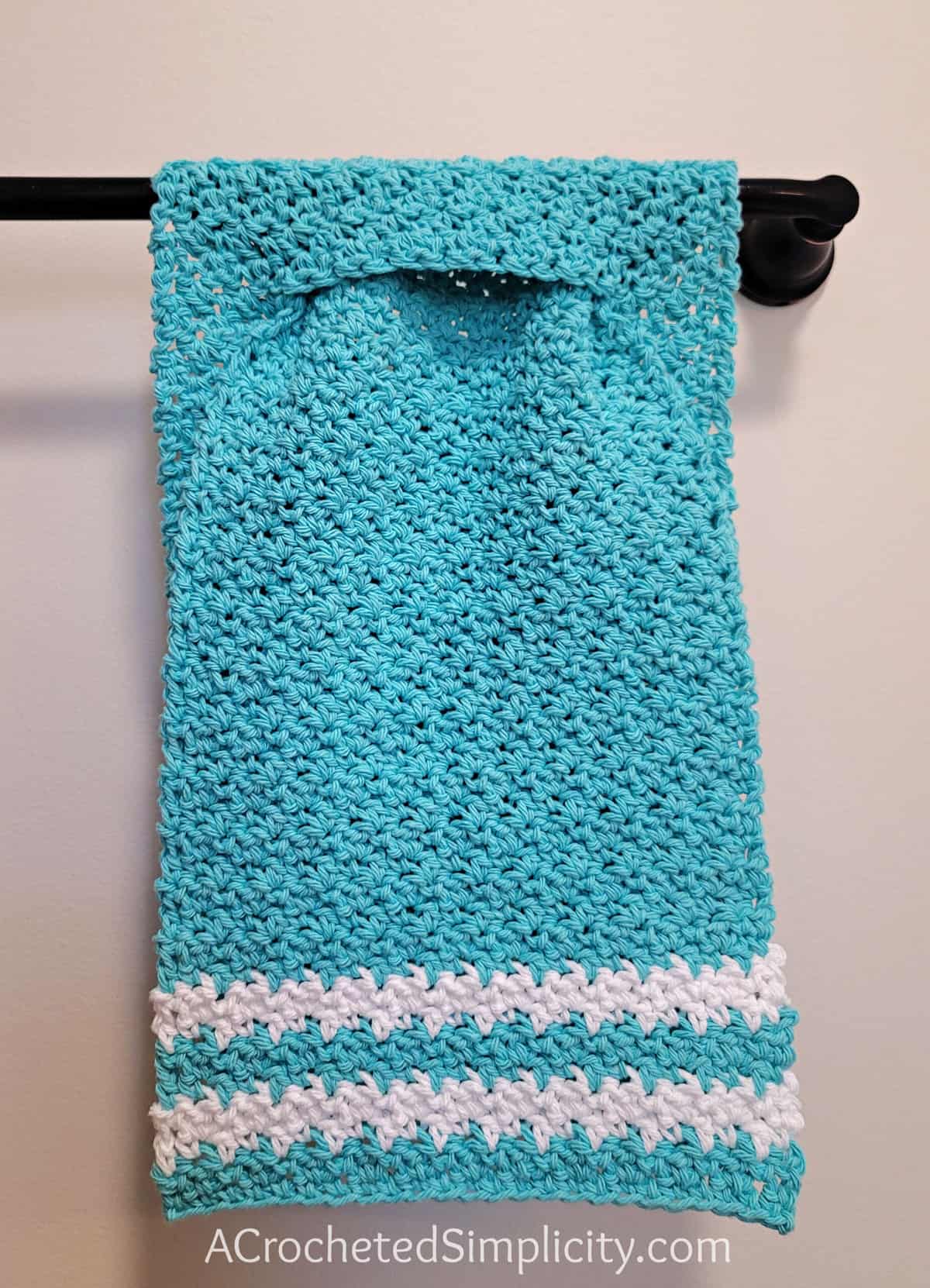 Hanging Kitchen Towels With Button (Free Tutorial & Pattern)