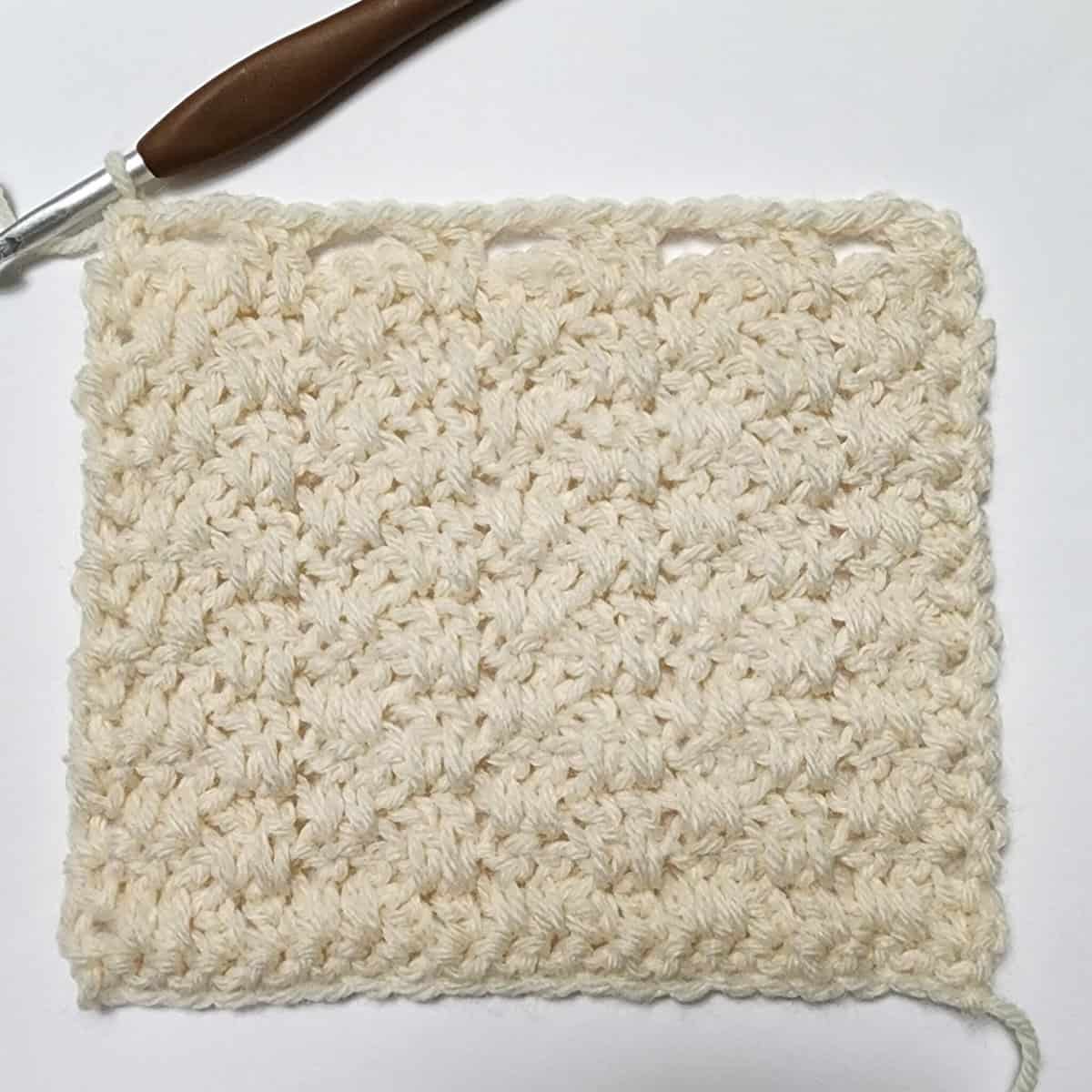 How to Crochet the Extended Moss Stitch - A Crocheted Simplicity