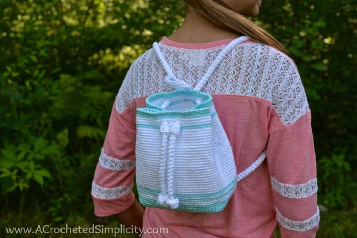 Easy Peasy Drawstring Backpack {free sewing tutorial}