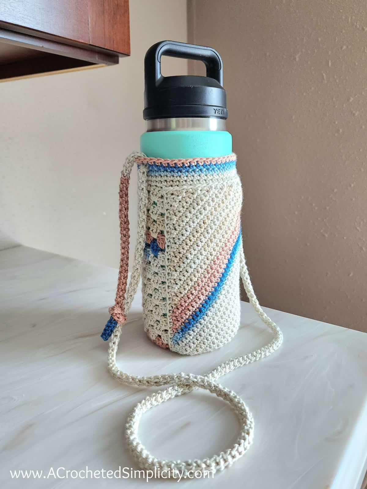 Water Bottle Holder,handmade Water Bottle Carrier,crochet Water Bottle  Holder,crossbody,adjustable Strap,drink Cozy,bottle Holder W/ Pocket. 